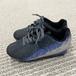 DSG girls viper soccer cleats
